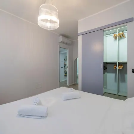 I-host - San Gottardo 15 * Milan